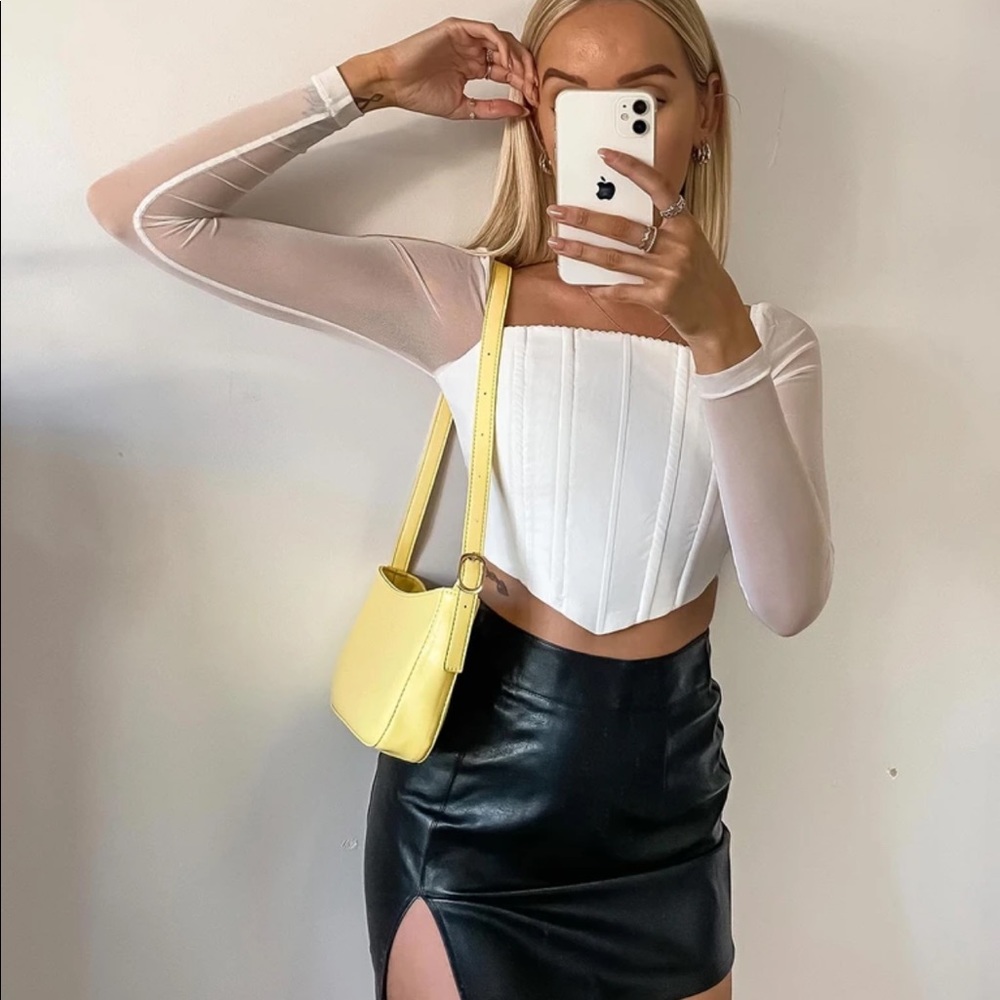 Princess Polly - BEVERLY LONG SLEEVE TOP WHITE